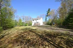 4th image of 50 Acorn Dr