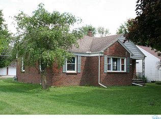 1109 West St, Genoa, OH 43430