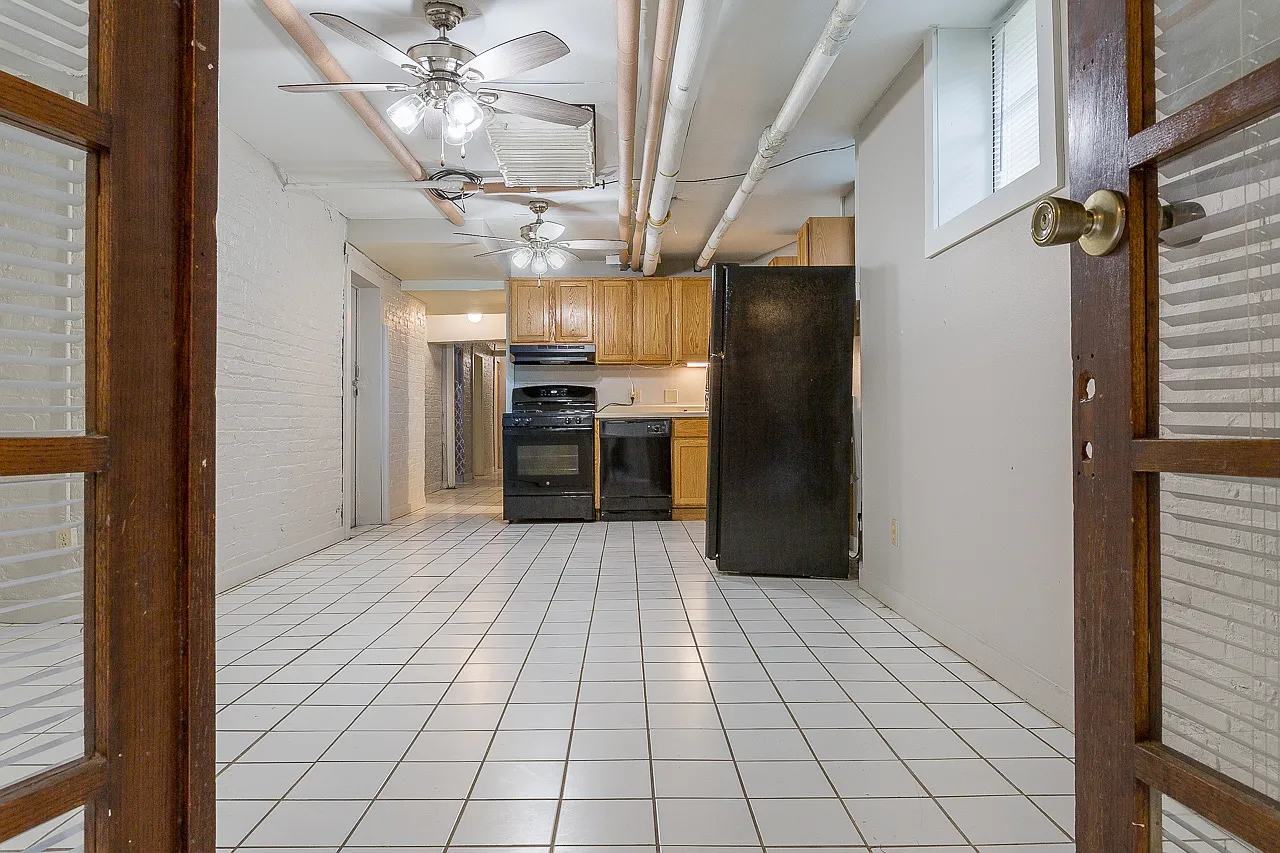148-150 E Gorham St - 1B — Photo 3