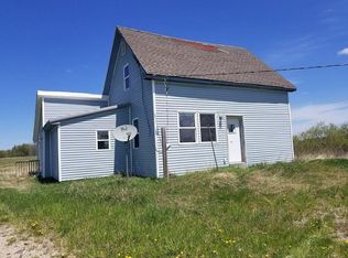 4462 N Grand Lake Hwy, Posen, MI 49776