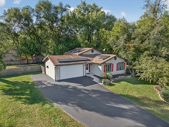 5th image of 2501 S Birchwood Ave