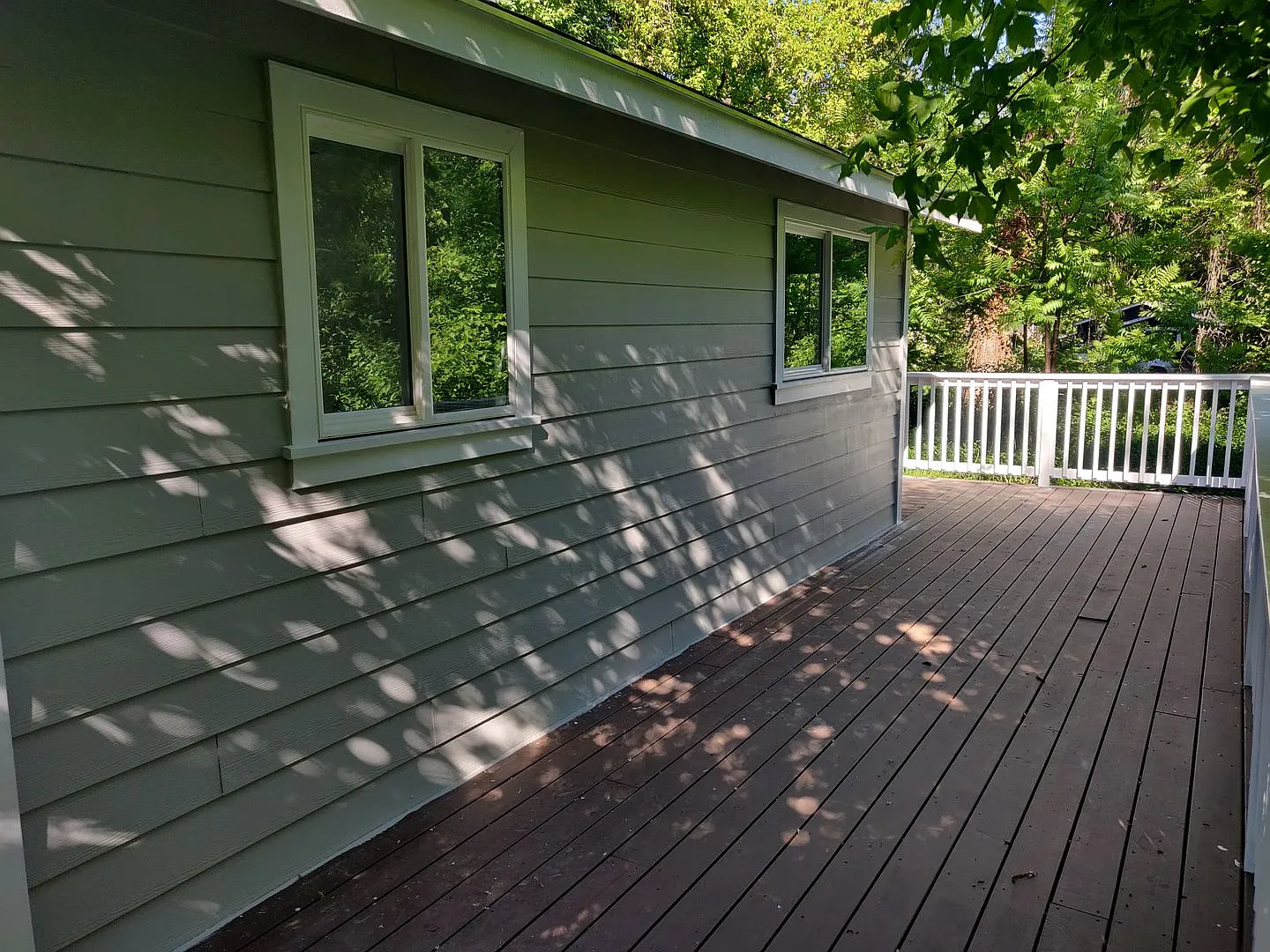 BL River Cabins — Photo 3