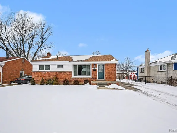 33422 Florence St, Garden City, MI 48135