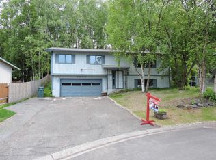 2820 Concord Ln, Anchorage, AK 99502
