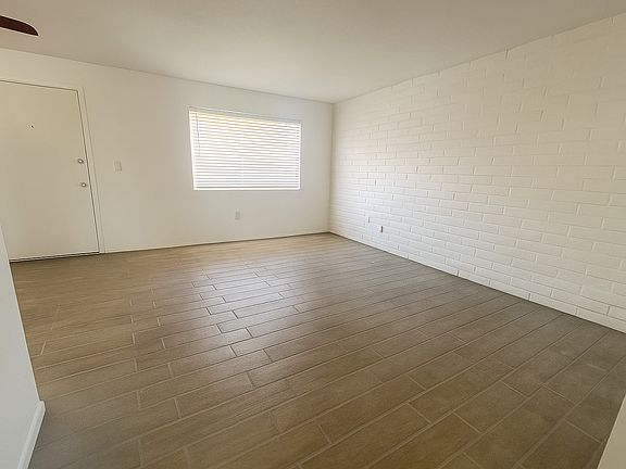 2nd image of 3828-3842 N Park Ave #11481674
