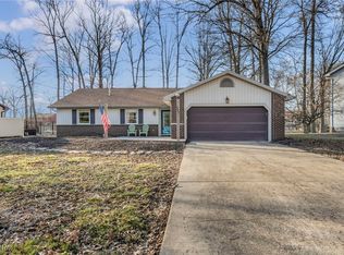 2625 Black Oak Dr, Niles, OH 44446