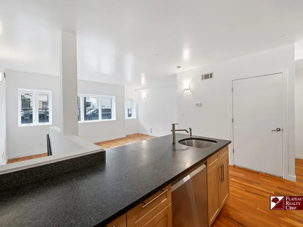 800 Dekalb Avenue 1A image 2 of 10