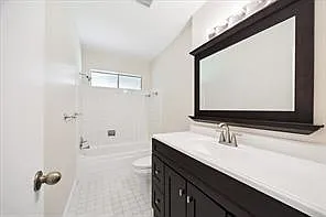 942 Seagate Ln — Photo 9
