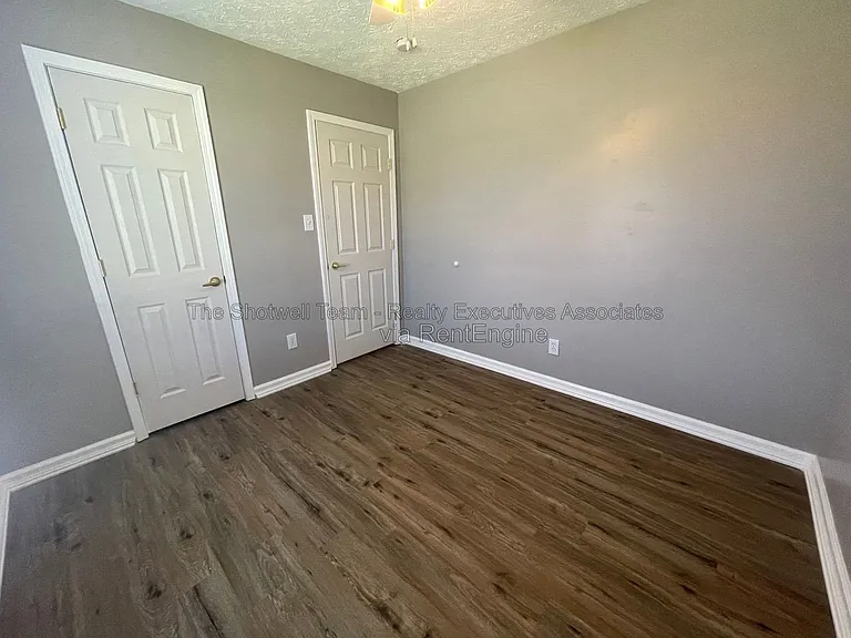 2139 Ember Brook Ln — Photo 8