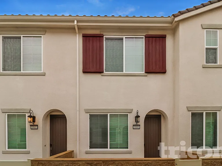 10601 Barrena Loop — Photo 1