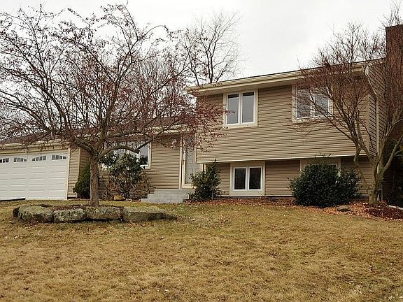 2nd image of 406 Woodcock Dr