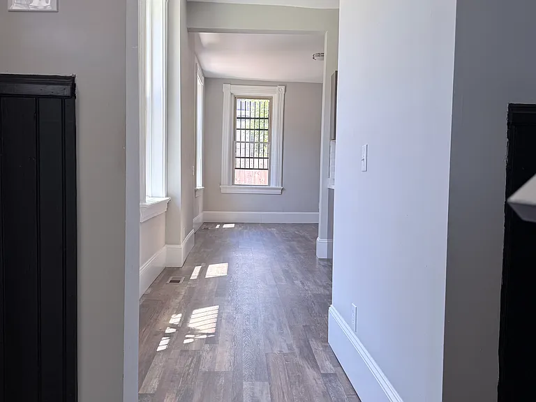 2607 Cook St — Photo 9