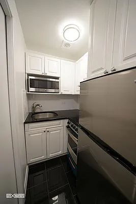 Rented by Citi Habitats | media 17