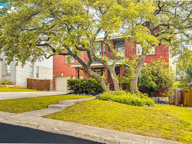 422 Pease Holw — Photo 3