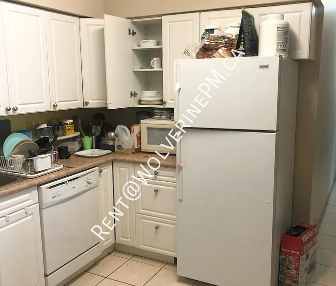 251 Lester St #201-5 — Photo 2