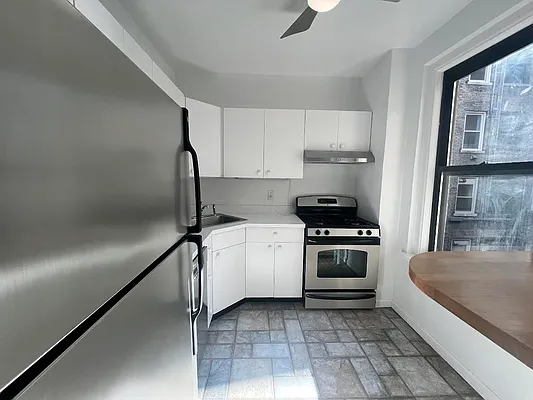 Rented by Oxford Property Group | media 19