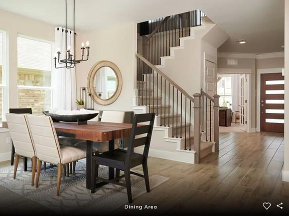 4th image of 536 Rubber Tree Way