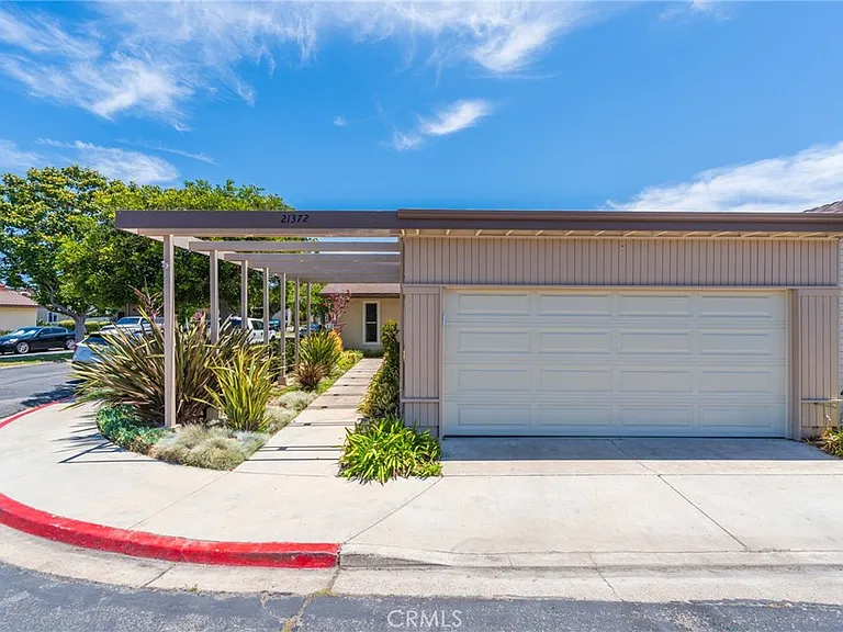 21372 Green Cove Cir — Photo 1