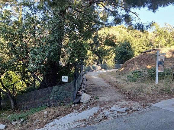 2nd image of 9739 Oak Bend Dr