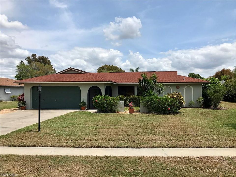 1st image of 3968 Villmoor Ln