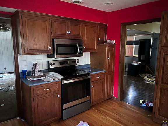 5th image of 3705 SW 33rd St