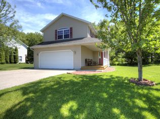 966 Williams St, Walworth, WI 53184