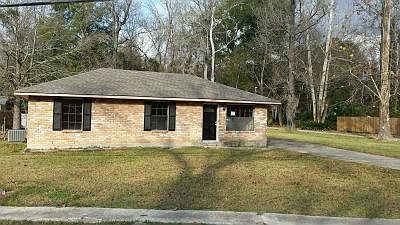 1st image of 2419 S Magnolia Dr