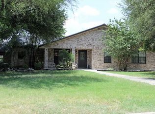 620 Cenizo Blvd, Uvalde, TX 78801