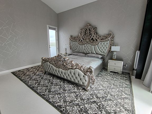 5th image of 5400 Playa Vista Dr