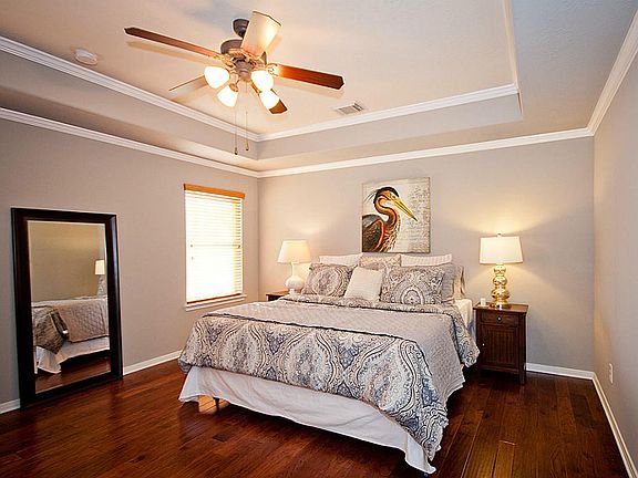 3rd image of 507 Silver Creek Cir
