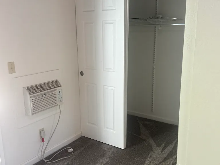 115 Christel Oaks Dr #B — Photo 21