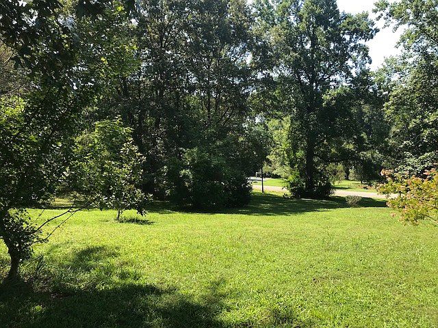 2nd image of 1564 Hillsdale Dr