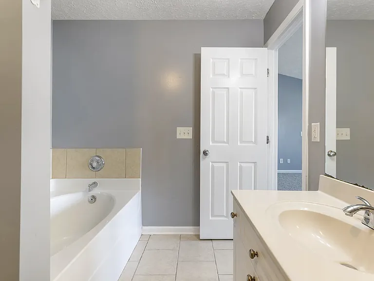 605 Spence Enclave Way — Photo 24