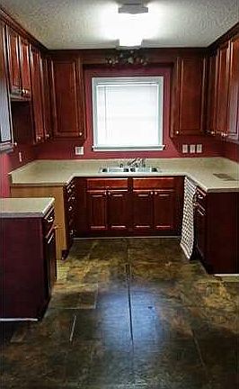 3rd image of 3421 Tamera Ave