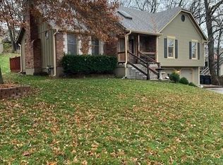 1203 SW 24th St, Blue Springs, MO 64015