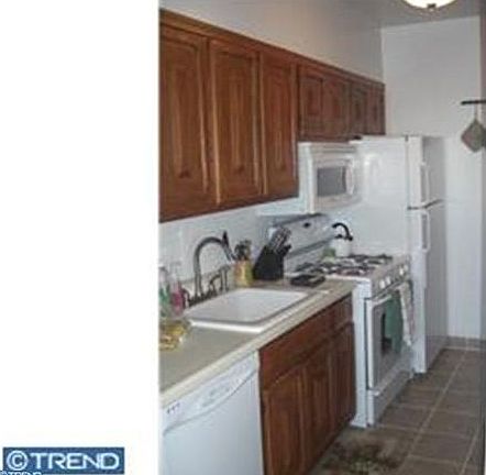Barclay Kitchen 2