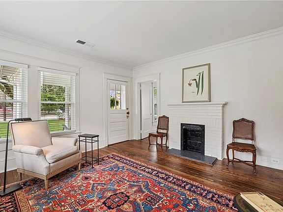 5th image of 2117 Howell Mill Rd NW