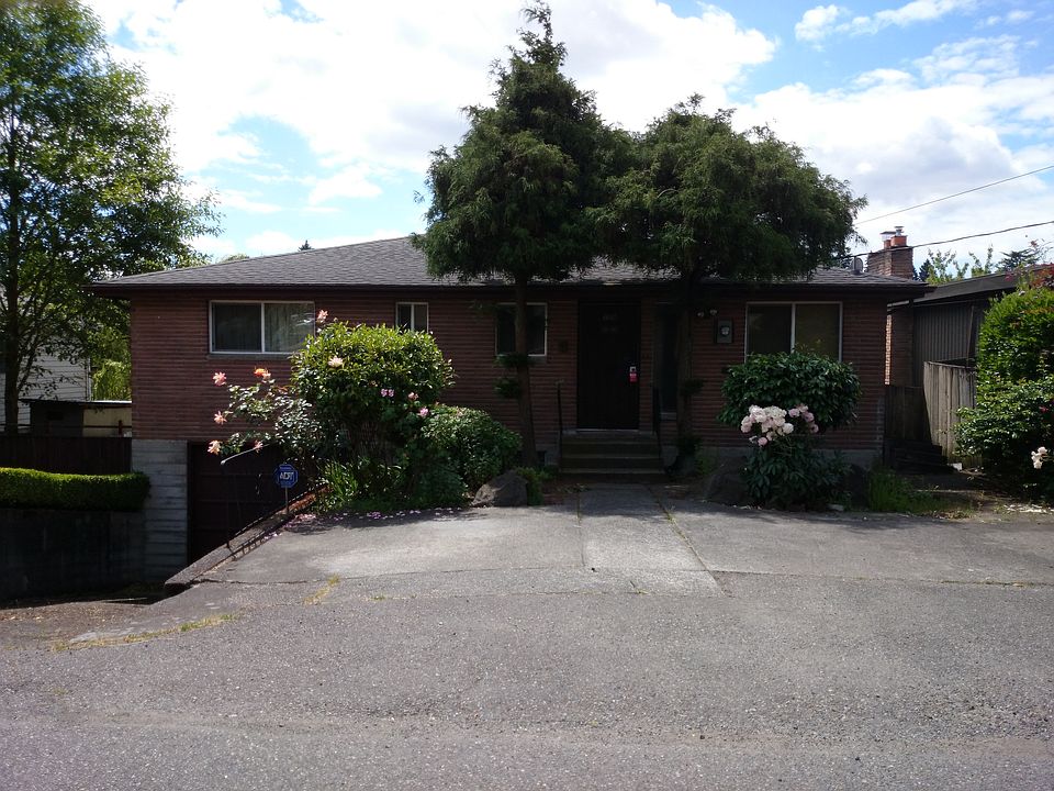 2nd image of 3719 S Thistle St