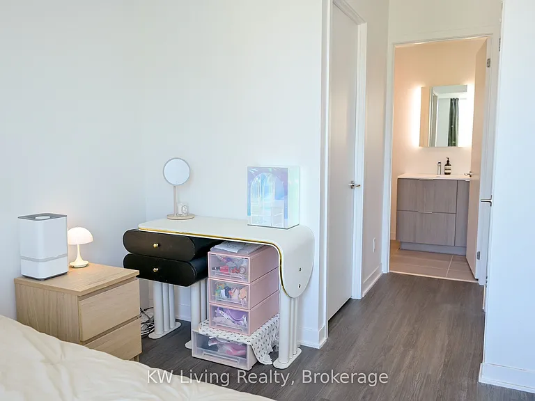 185 Alberta Ave #303 — Photo 33