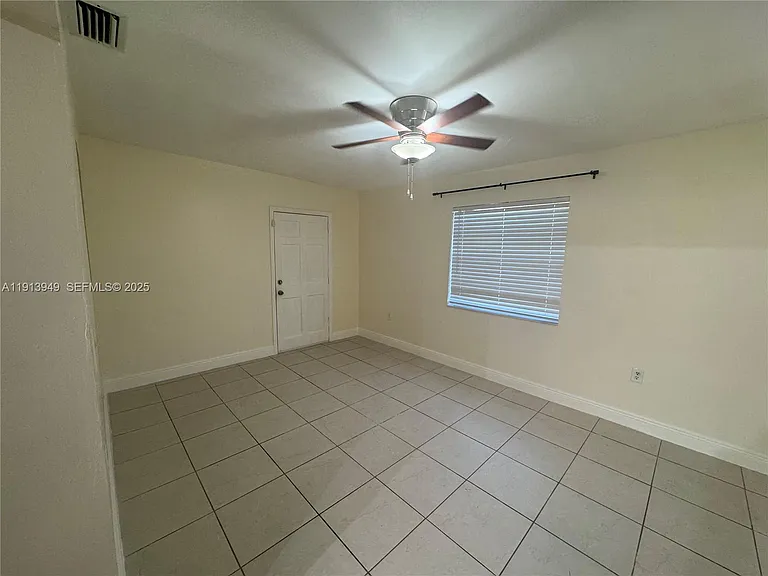 30900 SW 189th Ave — Photo 6