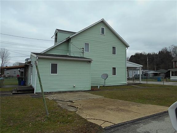 2nd image of 2891 Forest Ave
