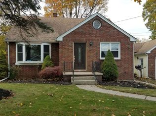 55 Field Ave, Lancaster, NY 14086
