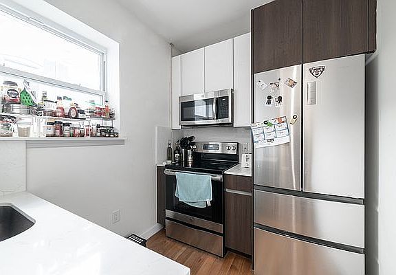 3rd image of 64 W 107th St APT 34