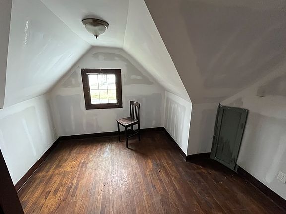 2nd image of 136 Patterson Rd