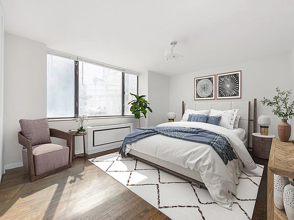 3rd image of 30 W 61st St APT 7B
