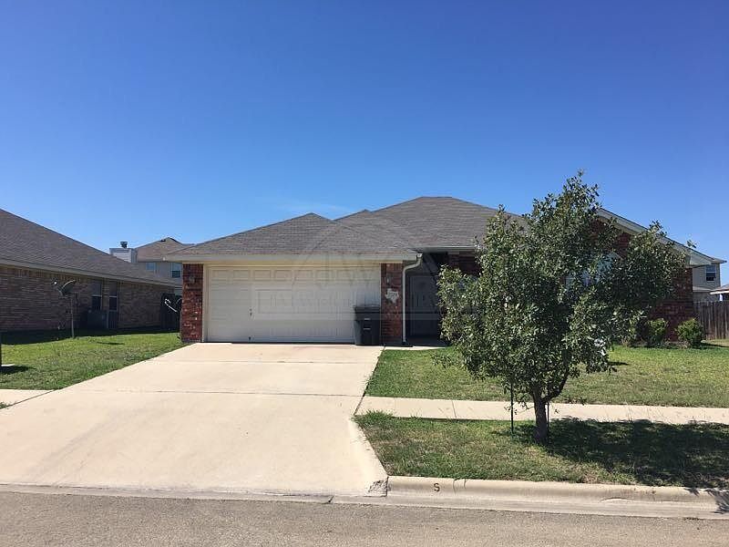 1st image of 2709 Wisteria Ln