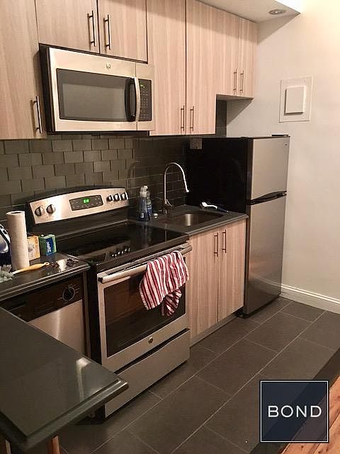 1st image of 519 E 87th St APT A