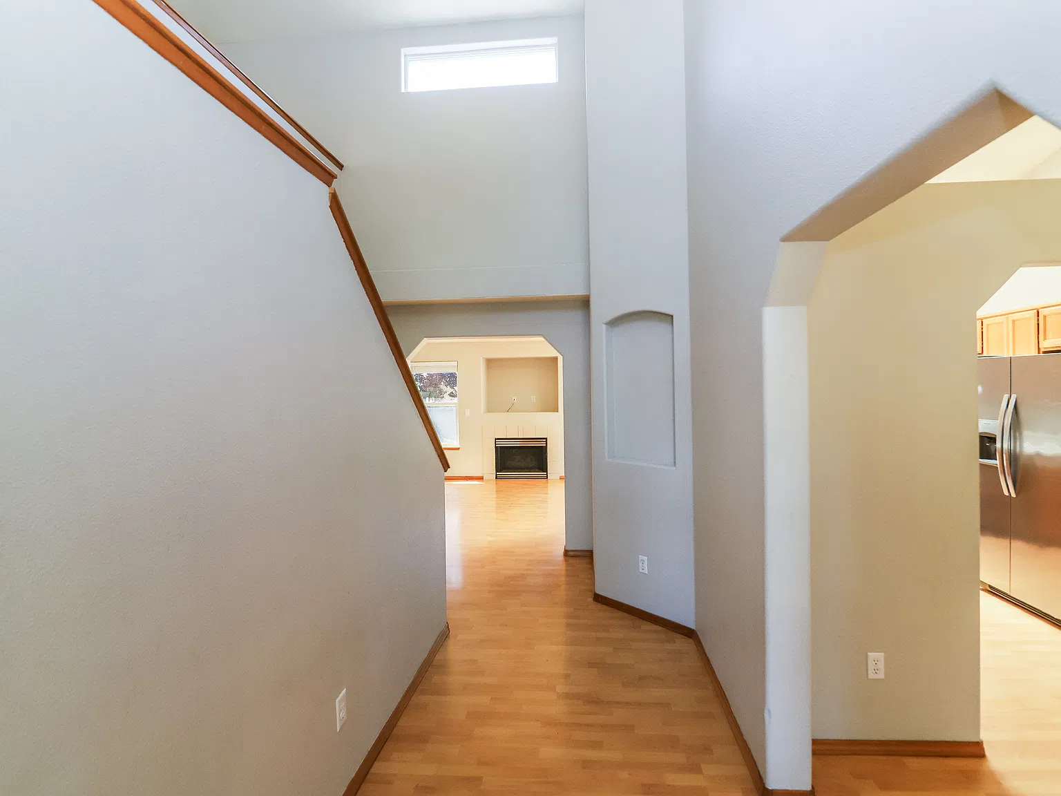 3 bed, 2.5 bath, 2000 sqft, $2,895 — Photo 3