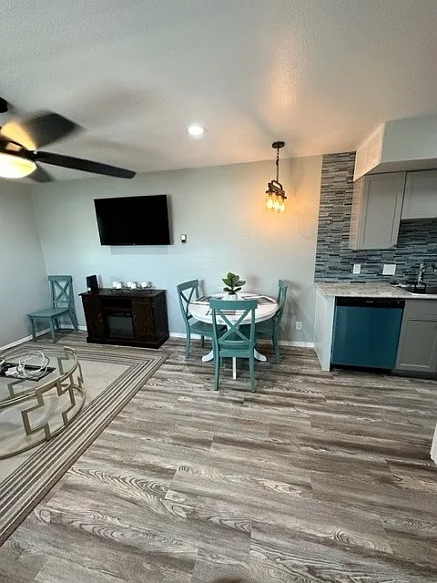 Building Photo - 6701 Eastridge Rd #508