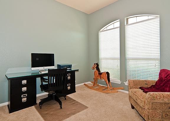 5th image of 7304 Lawndale Ct